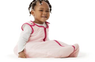 Baby Deedee Sleep Nest Sleeping Sack, Warm Baby Sleeping Bag fits Newborns and Infants,Medium (6-18 Months)